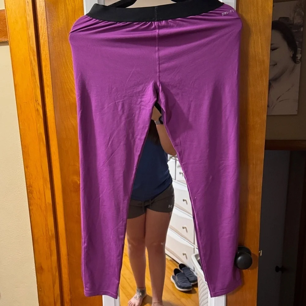 Nike Pro Vivid Purple Leggings
